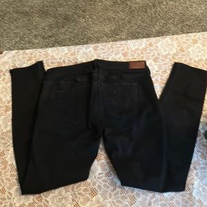 Holliter black jeans🌹🌹